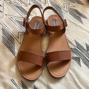 Steve Madden Donddi Brown Tan Leather Sandals
